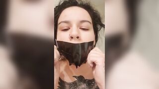 Amateur pooping into girl's mouth