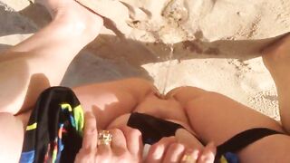 Beautiful blonde shaved pussy milf pissing at the beach