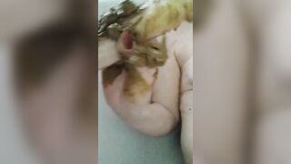 Nasty lady shitting and smearing