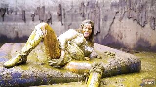 Green Wedding - Lyndra Lynn in cowshit show