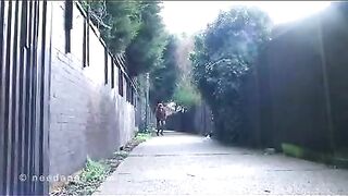 Mature lady piss in alley
