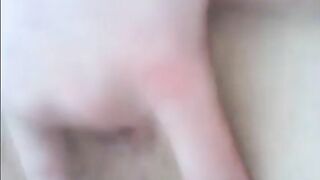 Nympho pee & fingering