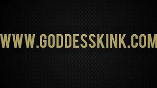 Sweet sexy scat babe masturbates and shits together