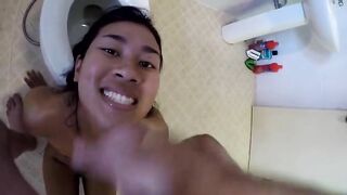 Toilet piss and blowjob fun