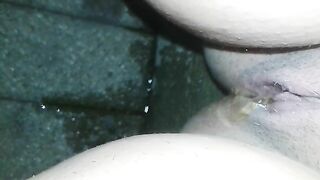 Pee dribbling out of the pussy