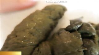 Pretty big ass lady ass teasing and shitting