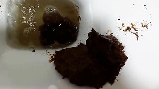 Watch her showing sexy turds