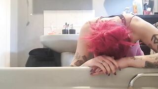 Tattooed hot chick nice shit show