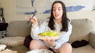 Curvy hot busty milf gets naked for shitting