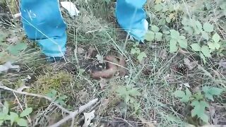 Smooth ass gal dropping shit in the forest