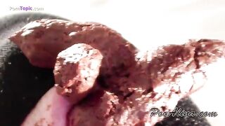 Alina is a horny scat queen