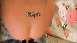 Juicy ass bitch getting scat fuck