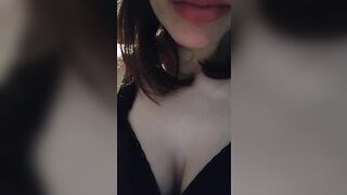 Juicy smooth ass lady shitting show