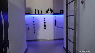 Full latex shitting slut