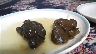 Young babe shitting a hard one