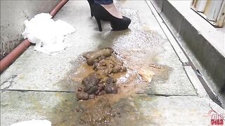 Japanese women shit outside