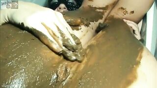 Seductive hot ass bitch smearing shit