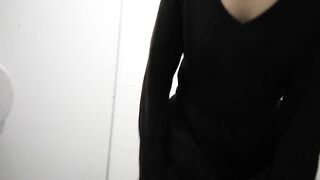 Girl catches her shit in a pan from a toilet