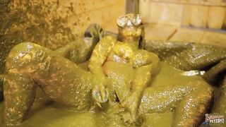 Chick eats a massive pile of shit in a bathtub