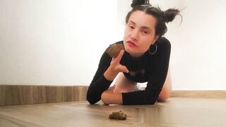 Girl eats her own shit on the floor