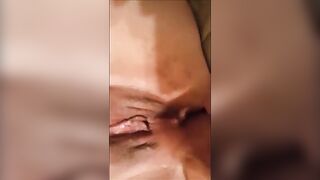 Chunky girlfriend masturbates until she squirts