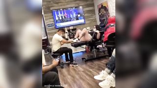 Lady spread her legs and pisses in the clinic
