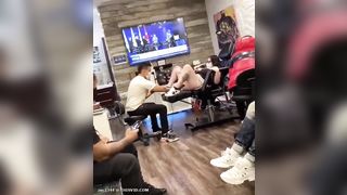 Lady spread her legs and pisses in the clinic