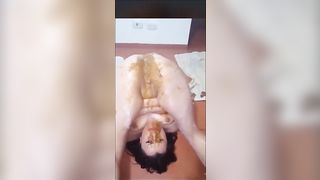 Shit loving babe enjoying solo scat fun