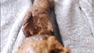 Big black ass pooping while ass toying