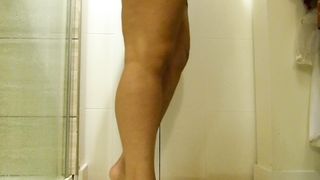 Huge ass wife pooping for hubby