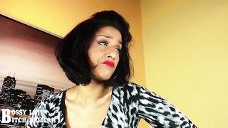 Latina milf pooping in the closeup