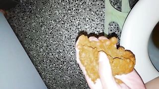 A lot of pooping on the hand