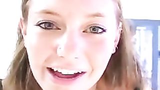 Gorgeous blonde amateur babe poops