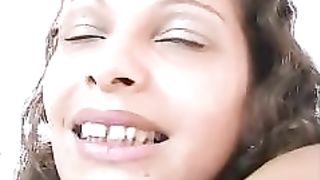 Amateur brunette lady pooping