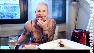 Scat toast and smearing