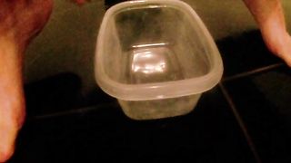 Big booty poops in the container