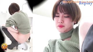 Sexy hot ass babe in high boots love pooping