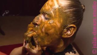 Smearing scat love hot bitches