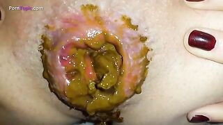 Periods and poop in high quality