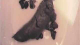 Fat pussy mature lady poops