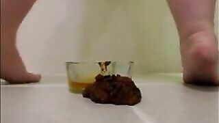 Piss and messy poop in ashtray