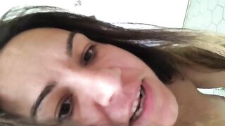 Chubby big booty chick pooping on the plate