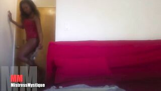 Stunning ebony chick with beautiful ass teasing and pooping