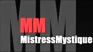 Stunning ebony chick with beautiful ass teasing and pooping