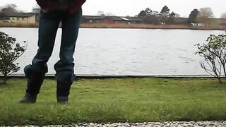 Curvy ass lady pooping in the garden