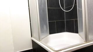 Granny with huge tits smearing in the shower