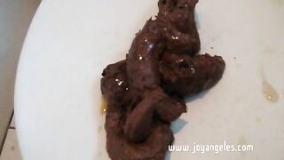Milf pooping a big load