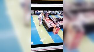 CCTV caught amateur lady pooping in the super store