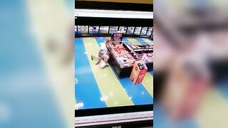 CCTV caught amateur lady pooping in the super store