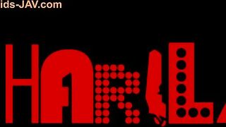 Juicy ass Japanese office girl pooping